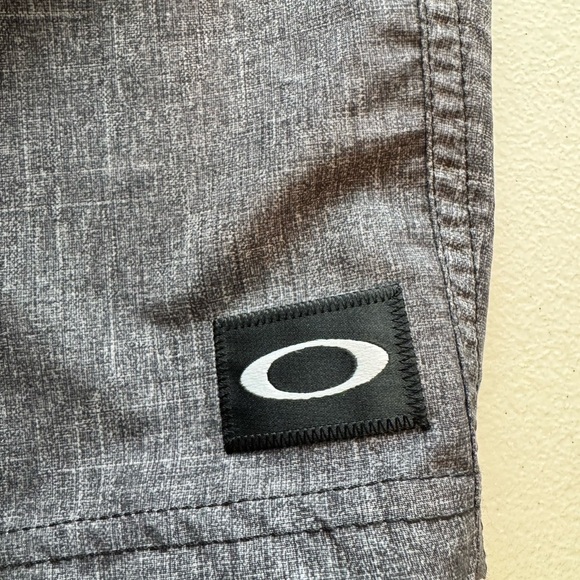 Men’s Oakley Hybrid Swim Shorts Size 36 - Picture 5 of 7